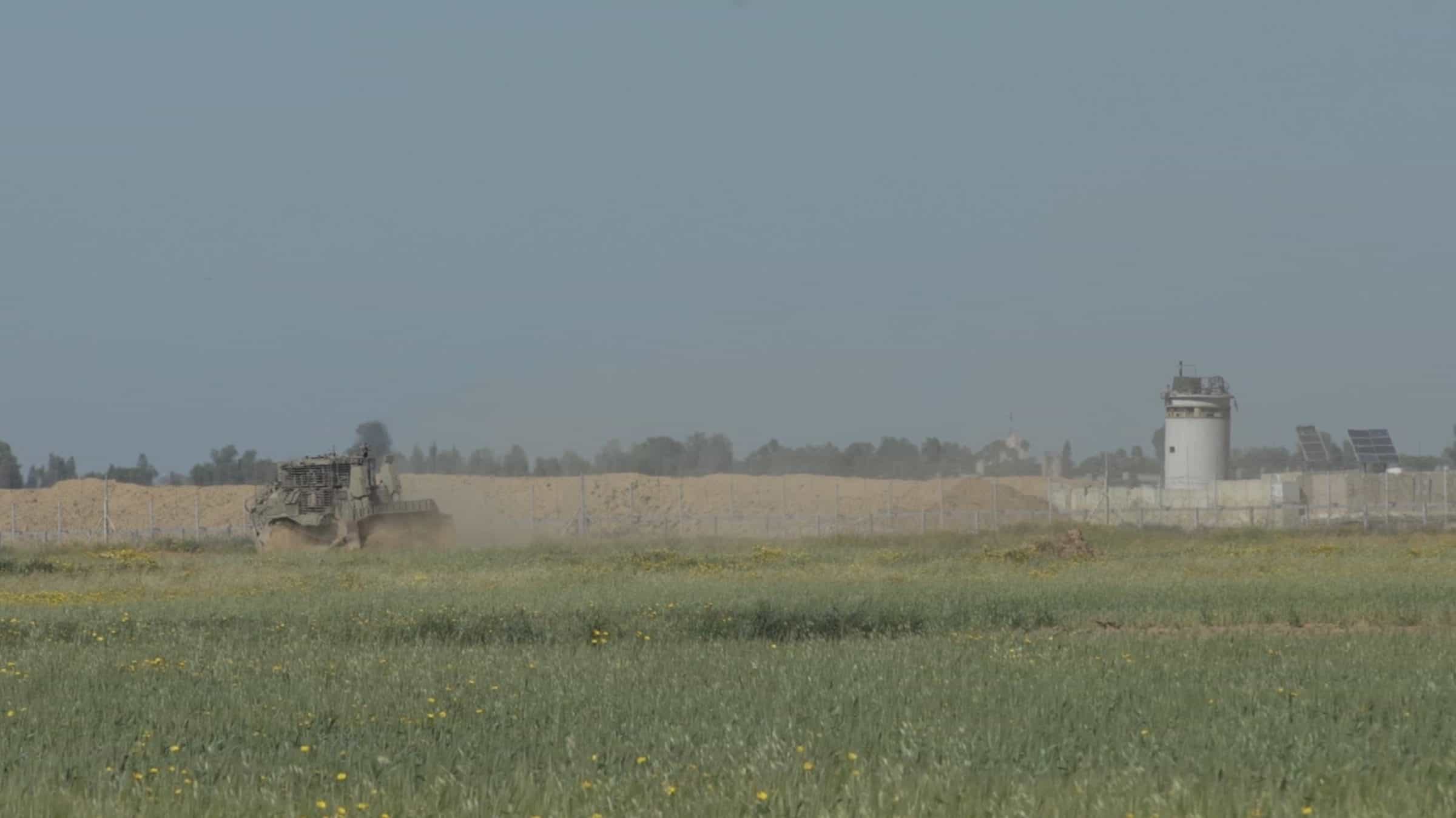 Buffer Zone – 2 - Tractors flattening land for the 'buffer zone' in eastern Gaza, in 2018. (Shourideh C. Molavi and Ain Media Gaza)