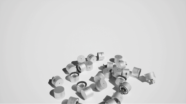 Canisters 1 - A render of an early Triple Chaser prototype from Unreal Engine.