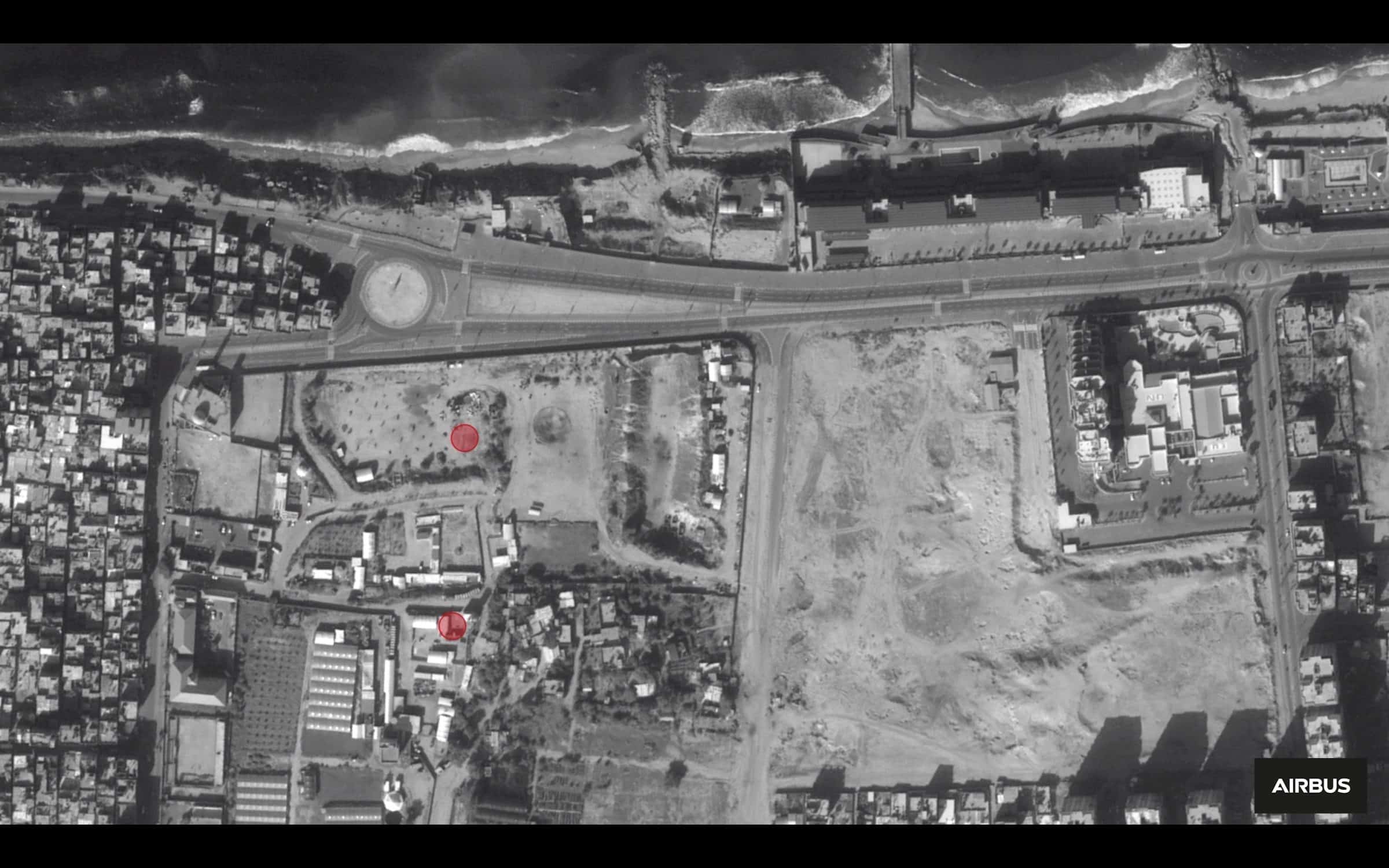 Gaza Arch_Image 12_2018 - Fig. 23 - Analysis of a 2018 satellite image (red circles indicate bomb craters or other evidence of damage). Image: Forensic Architecutre, 2022. Satellite image © CNES 2020 Distribution Airbus DS/Spot Image