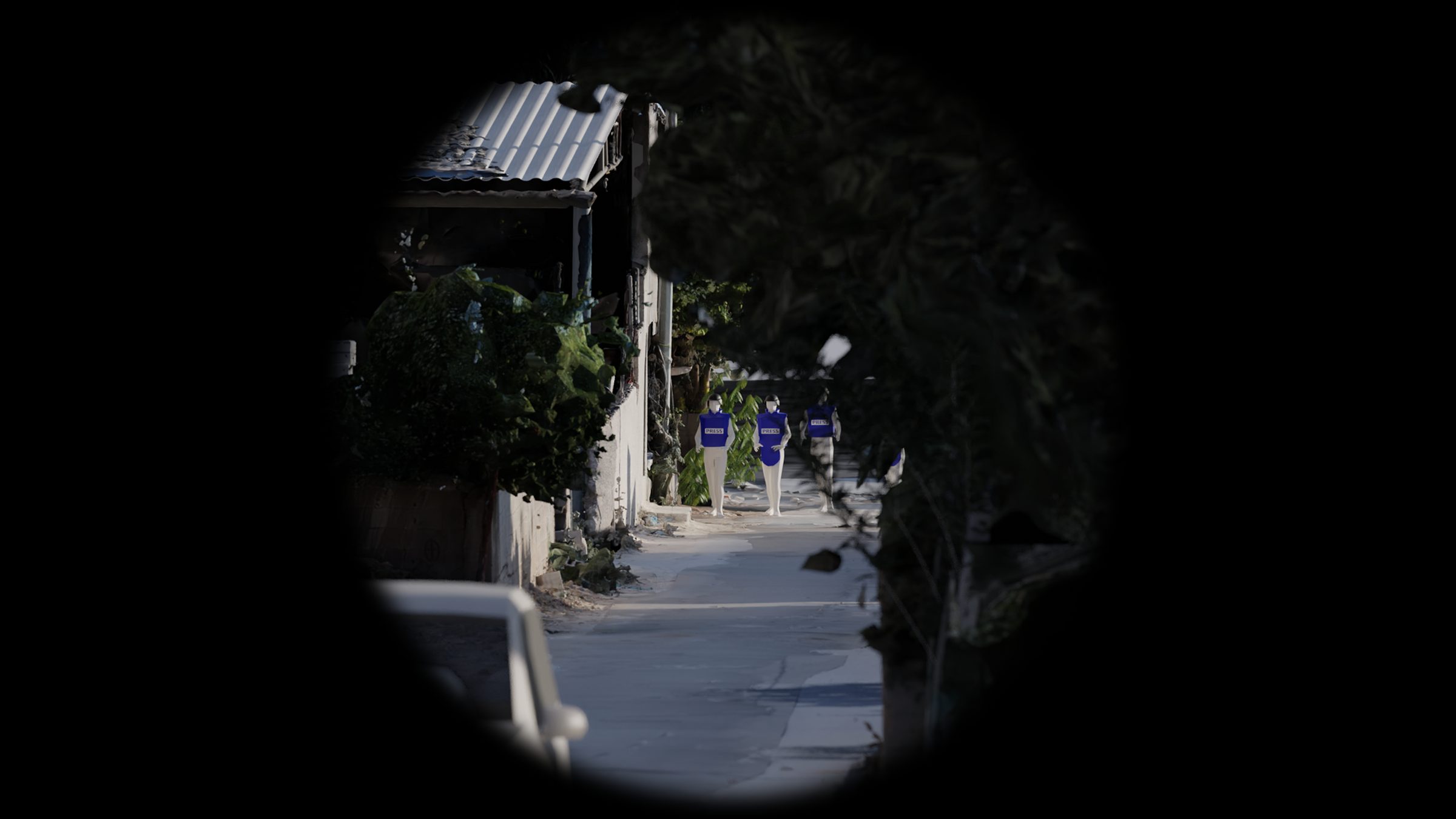 Digital reconstruction of shooter’s view - Digital reconstruction of the visibility of the journalists as they were walking up the road. As would be seen through the Trij[icon] ACOG 4x32 BAC riflescope. (Forensic Architecture and Al-Haq, 2022)